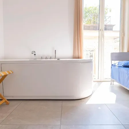 Centro Bed & Breakfast Naples