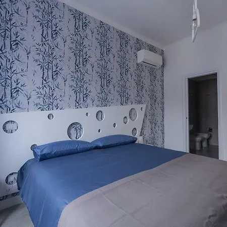 Centro לינה וארוחת בוקר 4*